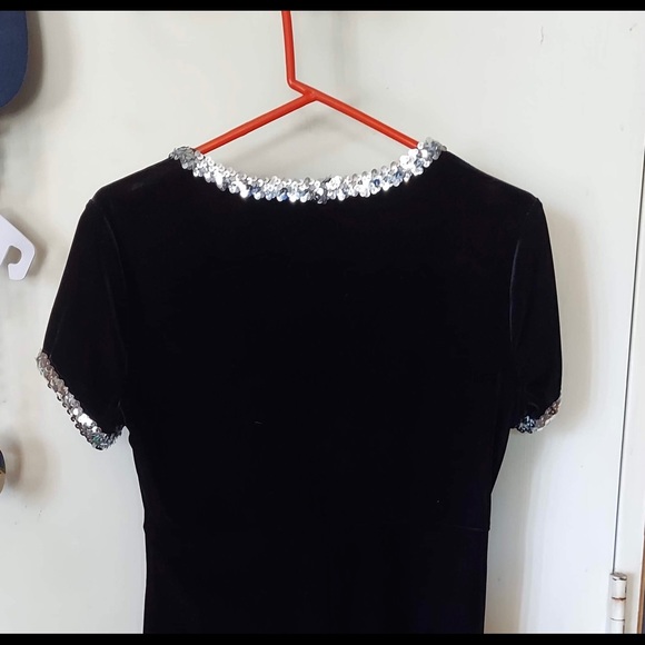 Kathy Lee black dress with sequins - Picture 3 of 3